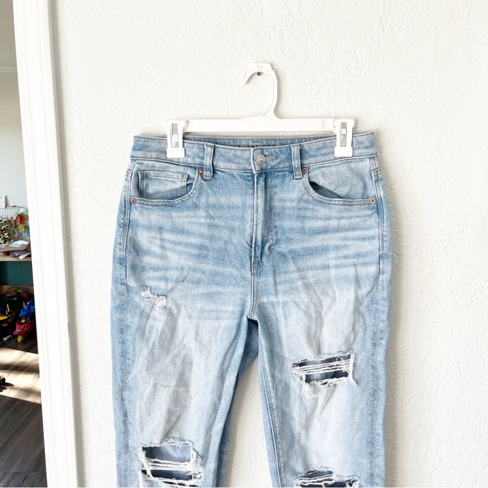 American Eagle Jeans Women's 8 AE Stretch Ripped Mom Straight Leg Jean - Picture 2 of 9